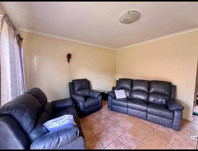 2 BEDROOM TOWNHOUSE FOR SALE IN NINAPARK